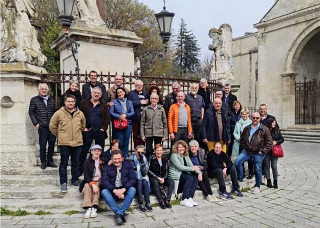 
-Photo:Campanistes de France